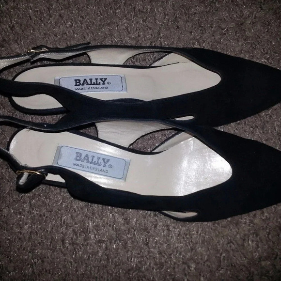 BALLY ENGLAND-Black Suede Slingback Sandals with Cut-Out Detail-8.5AA-Excellent - Picture 6 of 7